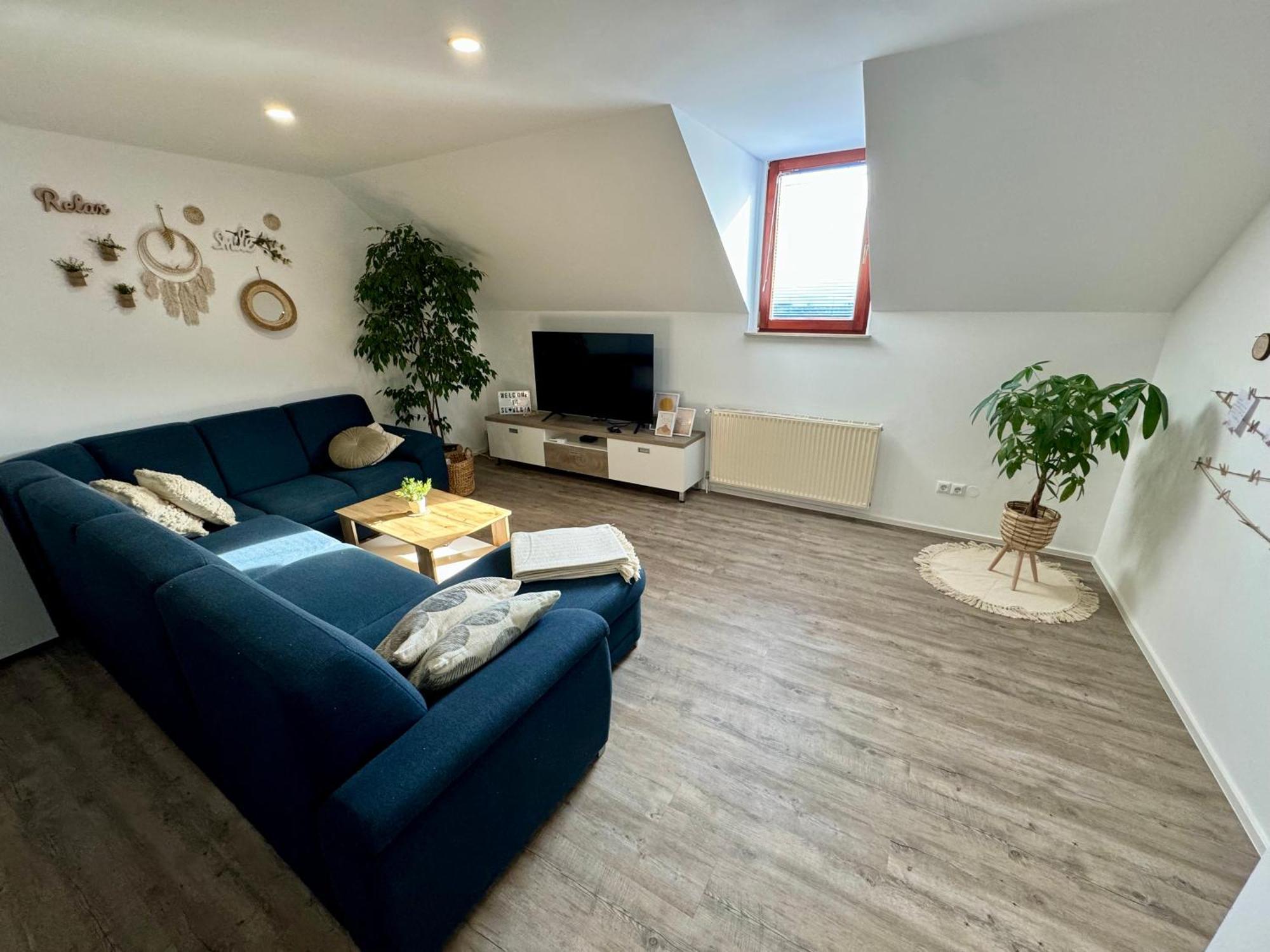 Sunny Oak Estate Apartman Mengeš Kültér fotó